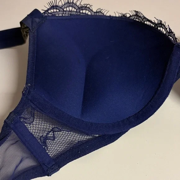 Victoria secret lace bombshell shine strap push up bra - Picture 4 of 8